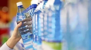 Wellhealthorganic.com जानिए प्लास्टिक बोतल दोबारा क्यों न इस्तेमाल करें
